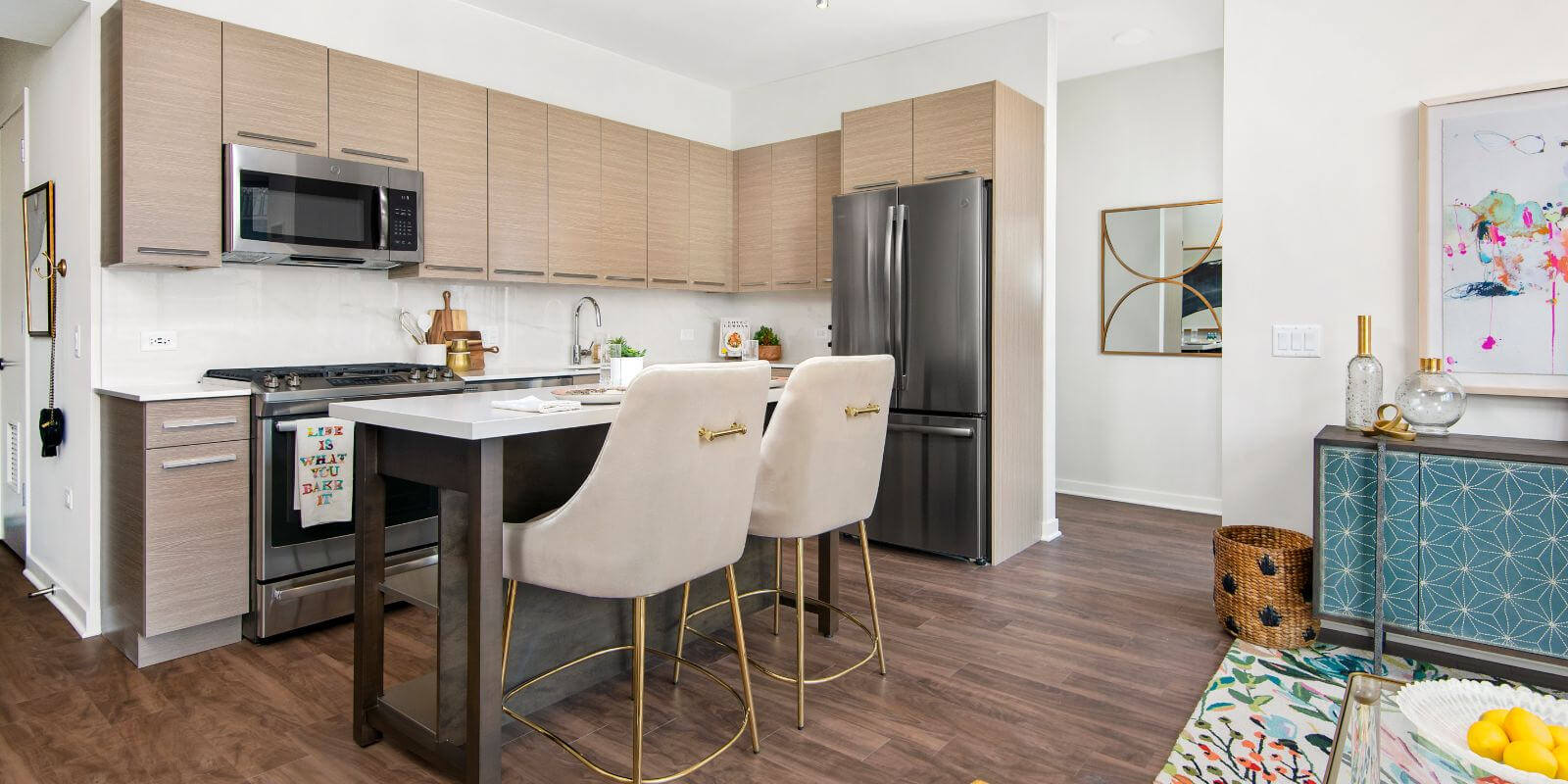 Photo Gallery | Luxury West Loop Apartments | 727 West Madison ...